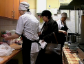 Mizerie si produse fara acte de provinienta! Localurile de tip fast-food, luate la ochi de CSP