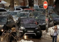 KTO 777? Cine e soferita care si-a parcat masina provocand un ambuteiaj in centrul capitalei? FOTO