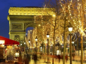 "Orasul luminilor stinse". Magazinele si cladirile din Paris, obligate sa stinga luminile noaptea
