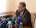Mihai Ghimpu, pus pe glume la audieri: Duceti-va in Colonita si aflati cine sunt