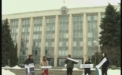 Incetati sa otraviti poporul! Un grup de tineri a protestat impotriva alcoolului