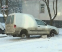 S-a trezit dimineata cu"¦ rotile furate
