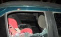 Tinteau automobile cu numere straine si furau tot ce gaseau. Doi tineri, retinuti pe urme fierbinti. VIDEO