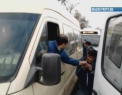 Doi soferi de microbuze s-au luat la pumni in trafic. Ce nu au impartit acestia. VIDEO