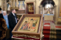 Un moldovean BEAT a distrus cu o caramida iconostasul unei biserici din Moscova