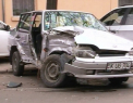 Masina unei agentii de securitate, facuta zob dupa ce s-a ciocnit cu un BMW. VIDEO