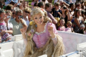 A fost descoperita adevarata Rapunzel. Uite ce par lung are ea, dar si fiicele sale - FOTO
