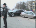 Doua masini facute praf de un BMW X5! Ce a vrut sa faca soferul care ar fi provocat accidentul