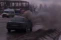 Un Mercedes a luat foc in momentul in care soferul a incercat sa-l porneasca. FOTO