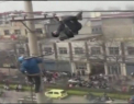 S-a crezut Spiderman! Ce a facut un chinez beat la o inaltime de 9 metri. Culmea e ca n-a patit nimic
