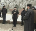 Flori la monumentul Holocaustului din Chisinau