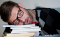 Omenirea se apropie de o noua era: insomnie, dar fara oboseala