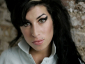 O mare diva, un cover deloc reusit! Beyonce canta jalnic "Back to Black" de Amy Winehouse
