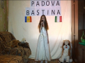 Moldovenii o sustin pe Aliona Moon! Asculta cum canta o fetita piesa "O mie" "“ VIDEO