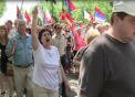 Mars cu drapele cu secera si ciocanul, baloane si liliac. Comunistii au sarbatorit Ziua Muncii criticand guvernarea