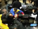 Bataie ca in filme in Parlamentul din Venezuela.  De ce politicienii s-au luat la pumni