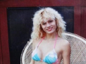 Si-a rupt doua vertebre din cauza silicoanelor. Cum arata femeia care si-a marit sanii de 12 ori - FOTO