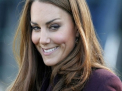 Vantul i-a jucat vesta! Kate Middleton, cat pe ce sa-si arate zona intima - FOTO