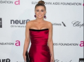 Are 41 de ani, dar o invidiaza adolescentele! Cum arata Carmen Electra, fostul iepuras Playboy in costum de baie