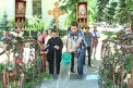 Au sfintit cu agheazma locul pe unde au trecut homosexualii! Protestele anti-gay continua la Chisinau