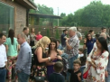 Oamenii celebri din Moldova s-au intalnit la iarba verde. Cum s-au distrat vedetele la petrecerea VIP Magazin