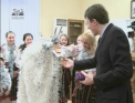 Zeci de cete de uratori au invadat Primaria