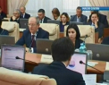 Prima sedinta a Guvernului Leanca a venit cu demiteri. Doua fotolii au ramas vacante