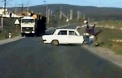 Sot si sotie, spulberati de un sofer teribilist! E incredibil ca au ramas in viata. VIDEO