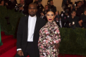 A devenit mamica! De ce a nascut Kim Kardashian cu o luna inainte de termen