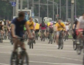Au schimbat masinile pe biciclete. Cum au pedalat mii de oameni, la Moscova