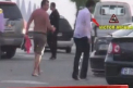 A intrat decent in club, dar a iesit in lenjerie intima! Imaginile care iti vor starni rasul - VIDEO