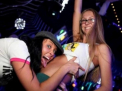 Au CONDIMENTAT distractia! Cum petrec fetele care au BAUT prea mult alcool - FOTO