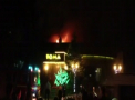 Incendiu la restaurantul "La Roma Club" din capitala! Doua persoane au ajuns la spital. VIDEO