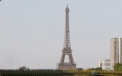 Fenomen rar in timpul unei furtuni in Paris. Turnul Eiffel, lovit de 3 fulgere in cateva secunde