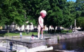 Statuia care a provocat stupoare in Suedia. Ce au vazut oamenii care au iesit la plimbare in parc