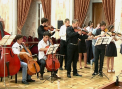 Note de Ceaikovski, Mozart si Beethoven in Parlament: Muzica sa guverneze