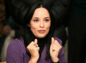 Nu mai iese din casa fara decolteuri adanci! Cum s-a imbracat Andreea Marin in vacanta
