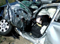 VIDEO. A ramas blocat intre fiarele masinii: Grav accident pe soseaua Balcani