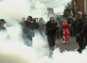 Proteste violente la Belfast: Cel putin 26 de oameni au fost raniti