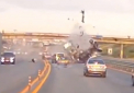 VIDEO SOCANT: Soferul unui Mercedes, aruncat la 20 de metri inaltime in urma unui accident