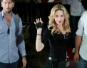 Madonna si-a inaugurat un salon de fitness la Roma, iar presa nu a ratat ocazia sa-i admire dantura