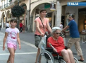 MOLDOVA FARA OAMENI. Nici criza nu-i alunga: De ce moldovenii din Italia nu revin in tara