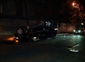VIDEO. Un Mercedes s-a rasturnat dupa ce s-a tamponat cu un taxi pe o strada din capitala