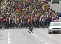 Nici ploaia si nici frigul nu i-a facut sa renunte la Velohora. Vezi cum au pedalat peste 8000 de ciclisti