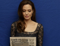 Angelina Jolie citeste "ÐšÐ¾Ð¿ÐµÐ¹ÑÐºÐ¸Ð¹ Ñ€Ð°Ð±Ð¾Ñ‡Ð¸Ð¹"? Cum a ajuns un ziar din Rusia la Hollywood