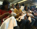 Mesajul transmis de mii de femei din Filipine, care si-au alaptat copiii simultan: "Nu mancarii artificiale"