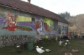 Pictorii romi din Europa au pictat pe peretii unui sat din Ungaria. Ce au vrut sa transmita artistii