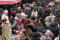 Piata centrala, luata cu asalt inainte de Revelion: "Preturile sunt foarte mari, dar trebuie de sarbatorit"