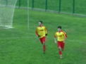 A inscris un gol si a sarbatorit... cu capul. Momentul in care un fotbalist primeste cartonasul rosul
