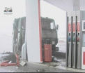 Un camion a intrat intr-o benzinarie de langa Suruceni